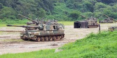 Güney Kore ve ABD son yılların en büyük askeri tatbikatına başladı