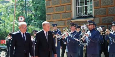 Cumhurbaşkanı Erdoğan, Bosna Hersek'te resmi törenle karşılandı