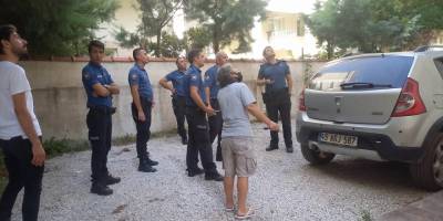 Manisa'da pencereden düşen genç ağır yaralandı