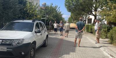 Servis aracına saldıran teröristlerin saklandıkları Dikili'deki sitenin sakinleri şaşkınlık yaşıyor
