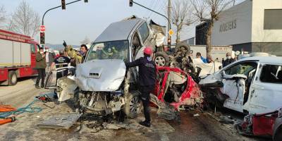 Freni patlayan tır dehşet saçtı: 3 ölü ve çok sayıda yaralı var