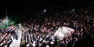 "Bergama Oratoryosu: Sunağın Gözyaşları" dünya prömiyeri Bergama'da yapıldı