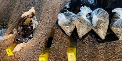 İzmir'deki uyuşturucu operasyonunda 2 kişi yakalandı