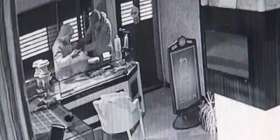 81 bin TL'lik vurgun yapan kuyumcu hırsızları tutuklandı