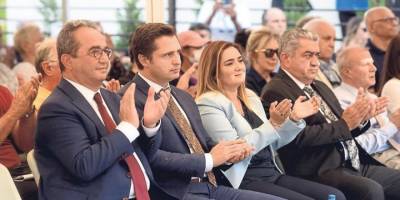 CHP’liler asansörde kaldı