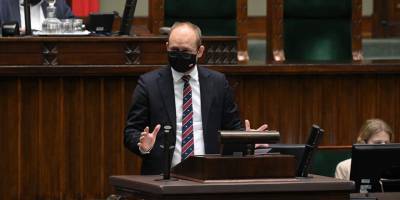 Belarus'la Polonya arasındaki diplomatik kriz büyüyor