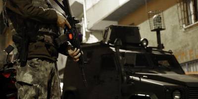 Mersin'de 10 DEAŞ şüphelisinin yakalanmasına yönelik operasyon başlatıldı