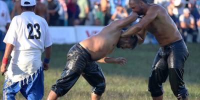 Yuntdağı Yağlı Güreşleri'nde başpehlivan Hüseyin Gümüşalan oldu