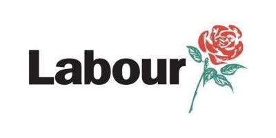 İngiltere'de Maliye Bakanı'yla ilgili ırkçı yorumlar yapan milletvekili partisinden uzaklaştırıldı