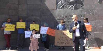 Kiracılardan 'fahiş zam' eylemi: Aldığımız maaşın yarısı kiraya gidiyor