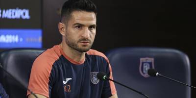 Medipol Başakşehir, Ömer Ali Şahiner'le sözleşme uzattı