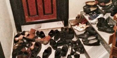 Yargıtay'dan emsal karar: Kapı önüne ayakkabı koymak hak ihlali