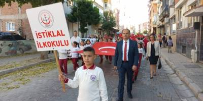 Aliağa, Urla ve Ödemiş ilçelerinde Cumhuriyet Bayramı kutlamaları başladı