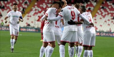 Antalyaspor deplasmanda kazandı