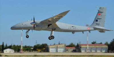 Bayraktar'dan AKINCI PT-2 paylaşımı: 'Uçsan olmuyor, uçmasan olmaz'