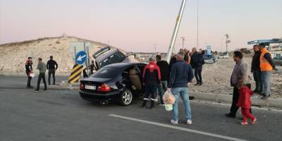 Kütahya'da iki otomobilin çarpışması sonucu 1 kişi öldü, 4 kişi yaralandı