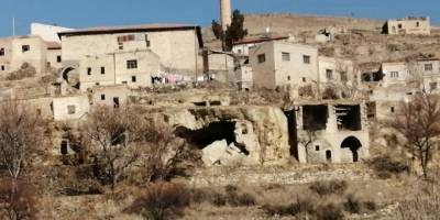 600 yıllık kayadan oyma cami turizme kazandırılmayı bekliyor