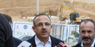 AK Parti İzmir İl Başkanı Sürekli'den Büyükşehir Belediyesine kentsel dönüşüm tepkisi