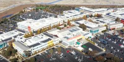 Facebook 'un genel merkez binası havadan görüntülendi