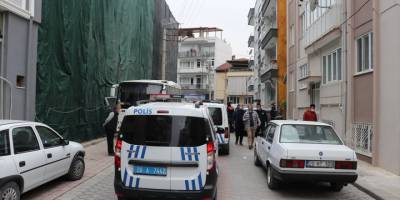 Denizli'de kız arkadaşına baktığını söyleyerek tartıştığı kişiyi bıçaklayan zanlı gözaltına alındı