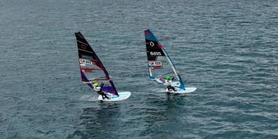 PWA Çocuklar ve Gençler Rüzgar Sörfü Dünya Kupası, Alaçatı'da başladı