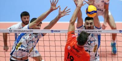 Arkas Spor: 3 - Caruur Volley: 1