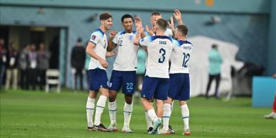 İngiltere, B Grubu'ndaki ilk maçında İran'ı 6-2 mağlup etti