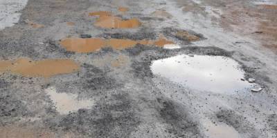 Kılıçdaroğlu'nun geçeceği yol asfaltlandı, arka sokak çukurlu kaldı