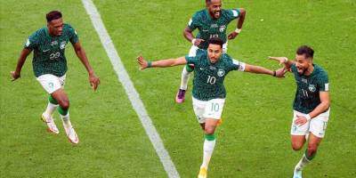 Arjantin'i yenen Suudi Arabistan, Polonya karşısında