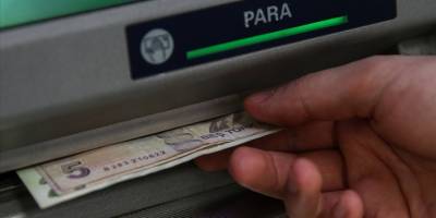 Eskiyen ATM'lerin yuttuğu paralar şikayetleri artırdı