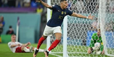 Fransa, Dünya Kupası'nda son 16 turuna yükselen ilk takım oldu