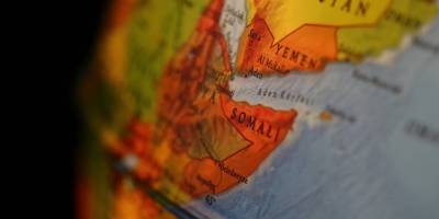 Somali'de Cumhurbaşkanlığı Sarayı yakınındaki otelde bombalı saldırılar düzenlendi