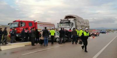 Manisa'da feci kaza: 3 ölü, 1 ağır yaralı