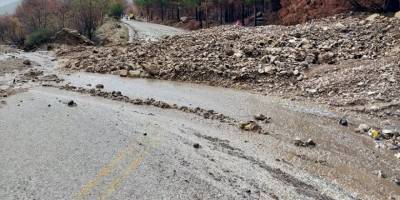 Datça'da heyelan nedeniyle kara yolunda ulaşım aksadı
