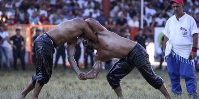 2024 yılında Kırkpınar başpehlivanlık güreşlerinde puanlama kaldırılacak