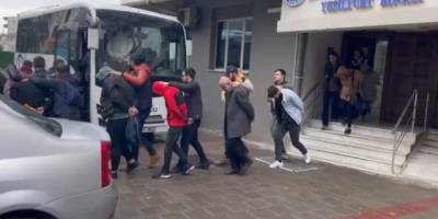 İzmir'de "ev hanımları için ek iş" vaadiyle dolandırıcılığa 15 tutuklama