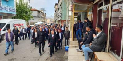 MHP İzmir İl Teşkilatı, Bayraklı'da açık hava toplantısı yaptı