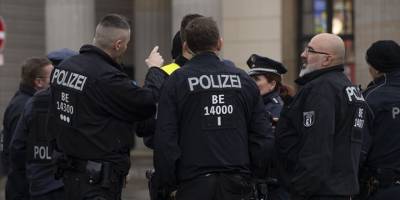 Almanya'da darbe planlayan gruba operasyon düzenlendi