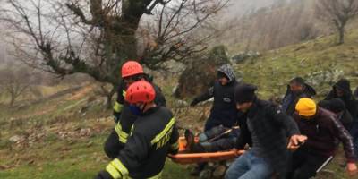 Uçuruma düşen çobanı itfaiye kurtardı