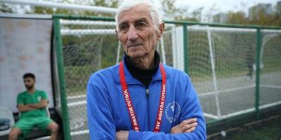 84 yaşındaki antrenör 59 yıllık takımıyla bir ilki yaşamak istiyor