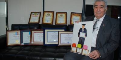 Alzheimer'a savaş açtı, 81 yaşında 6. üniversitesini okuyor