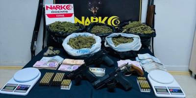 Ödemiş ilçesindeki uyuşturucu operasyonunda 2 kişi tutuklandı