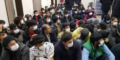 Sınır dışı edilecek 227 Afganistan uyruklu Kocaeli'den gönderildi