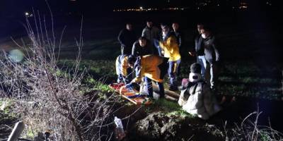 Manisa'da otomobilin motosiklete çarpması sonucu 2 kişi yaralandı