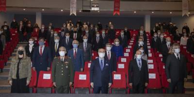 İzmir'de 7 şehit ailesi ve 3 gaziye devlet övünç madalyası