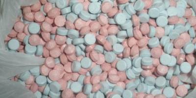 İzmir'de yaklaşık 55 bin uyuşturucu hapla yakalanan 2 zanlı tutuklandı