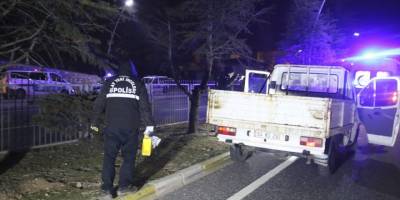 Uşak'ta bir kişi kamyonetinde silahla vurulmuş halde ölü bulundu