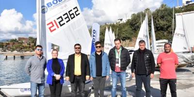 Bodrum'da Ticaret Odası yelken sporuna destek için tekne hediye etti