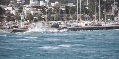 Bodrum-Datça feribot seferleri hava muhalefeti nedeniyle iptal edildi
