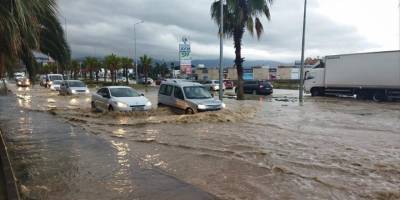 Aydın'da sağanak ve dolu etkili oldu